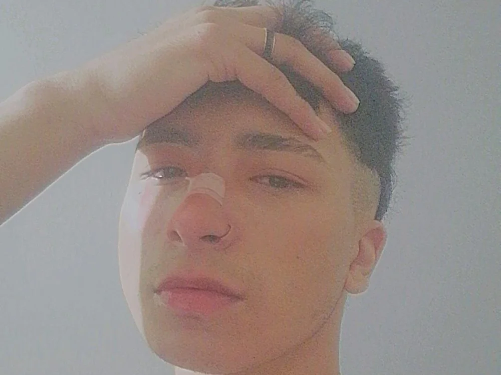 derek_devil24 cam model