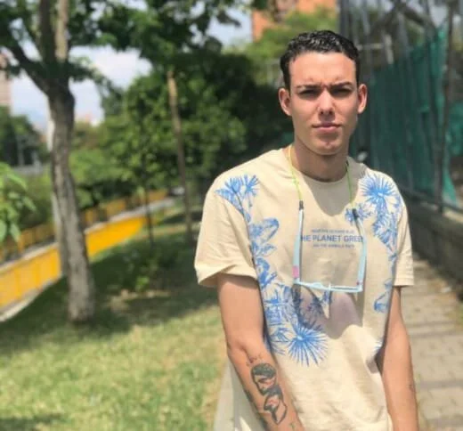 rikazibutowski's Offline XXX Chat
