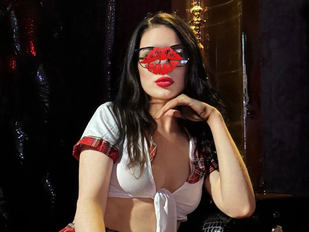 big_little_sheikh Offline XXX Chat