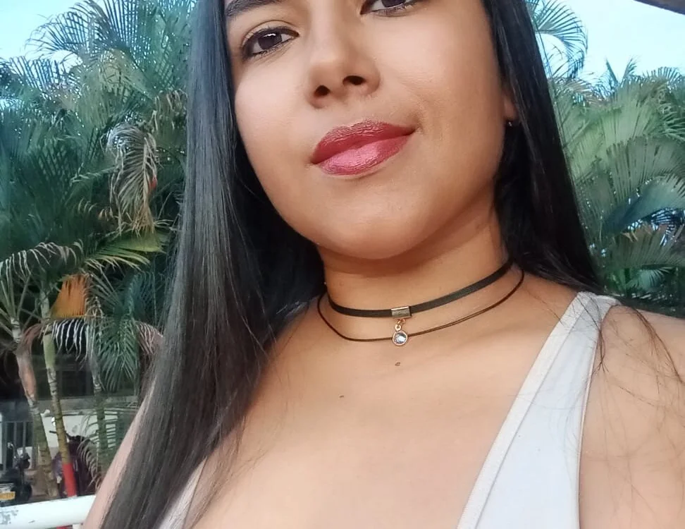 AlanaBosch: офлайн-секс-чат