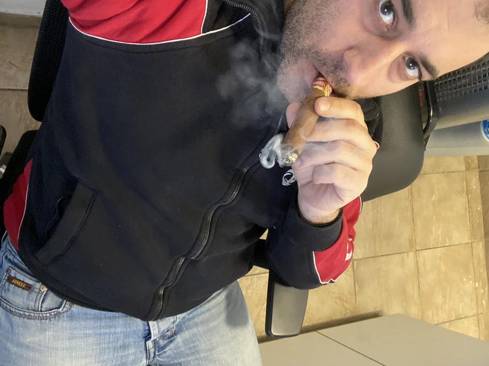 George-MJT's Offline Chat Room