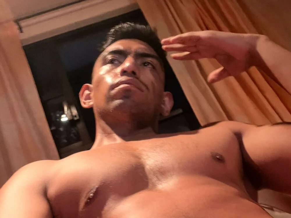 Vatoneza Adlı Modelin Çevrimdışı XXX Sohbeti