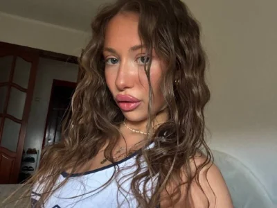 LekishaHasbrouck - Girl 
