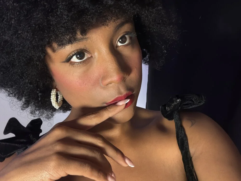 kiryB Chat XXX Ngoại tuyến