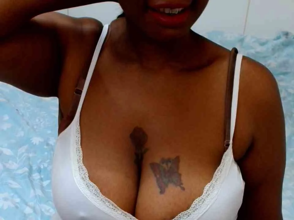 DeliciuosCindy's Offline XXX Chat