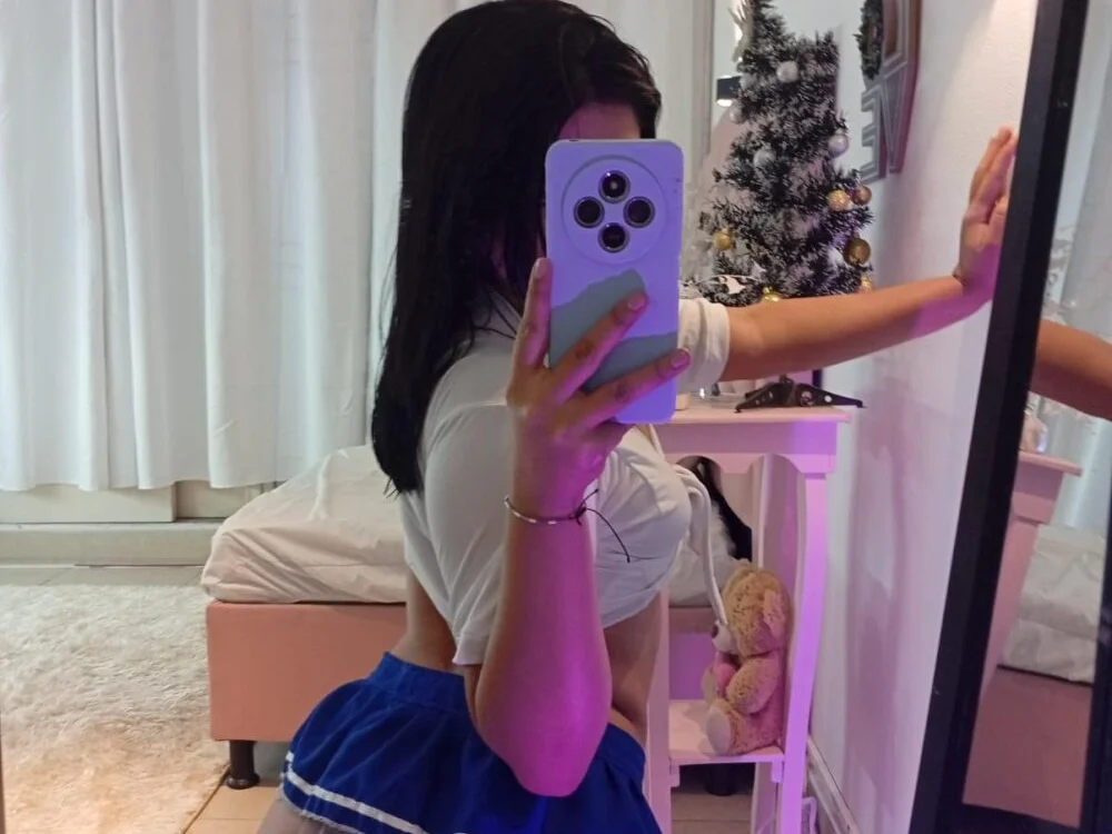 mila_quin: συνομιλία ΧΧΧ εκτός σύνδεσης