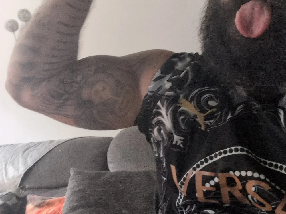 Italianstallion25 Offline XXX Chat