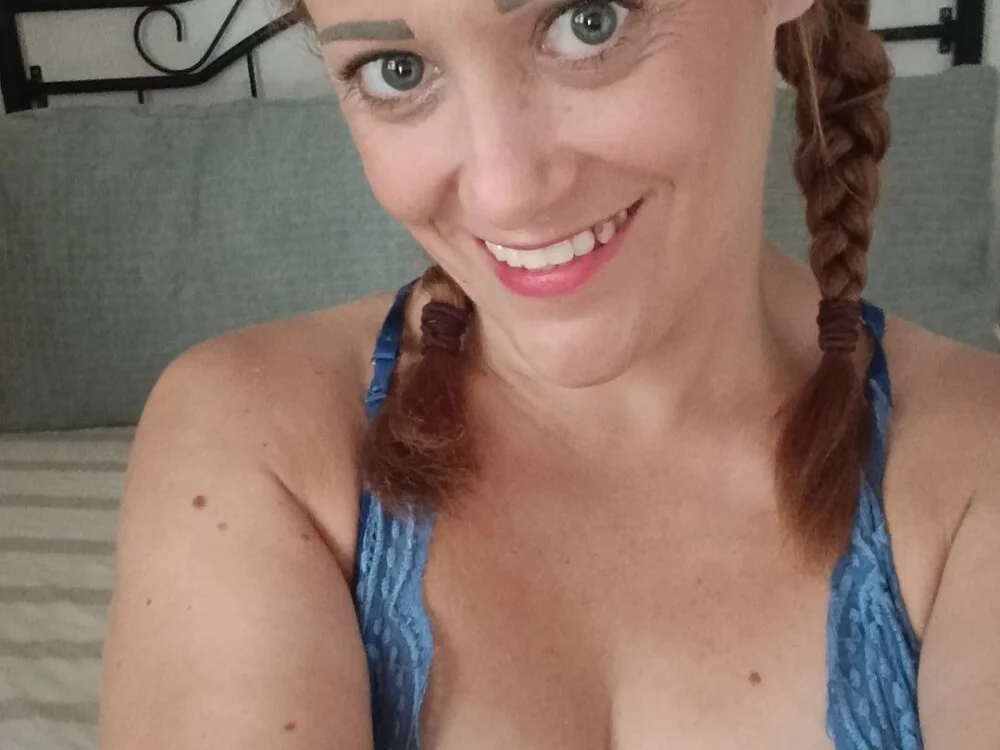 Dainty-Darcy's Offline XXX Chat