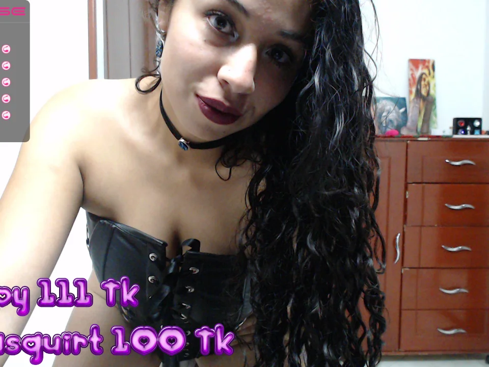 Alexxx_andr4's Offline XXX Chat