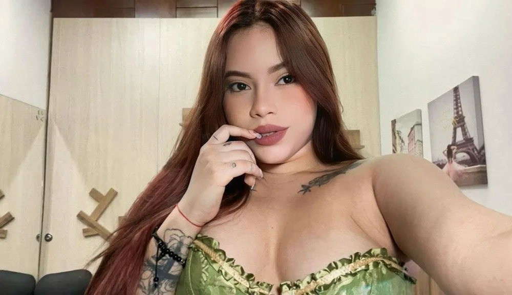 Rousse__Black's Offline XXX Chat