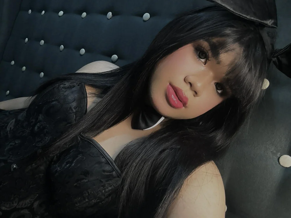 Offline chat soba modela XmiyukigoddessX