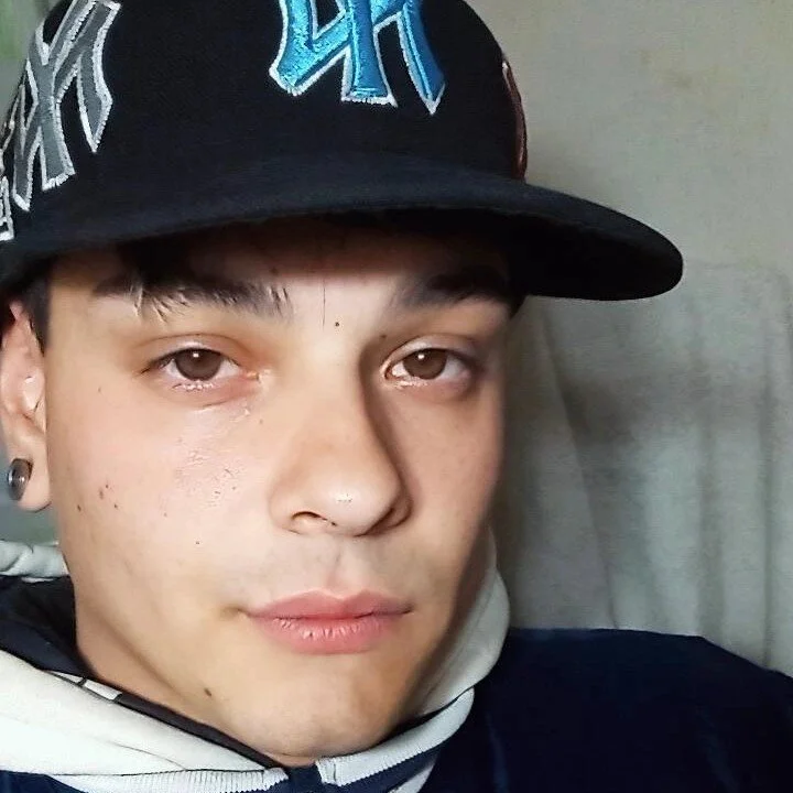 axel4200's Offline Chat Room