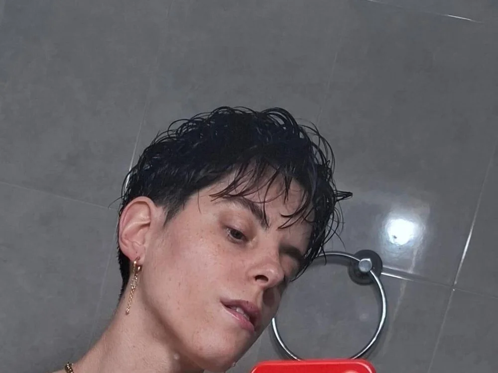 yuyitohairy's Offline XXX Chat