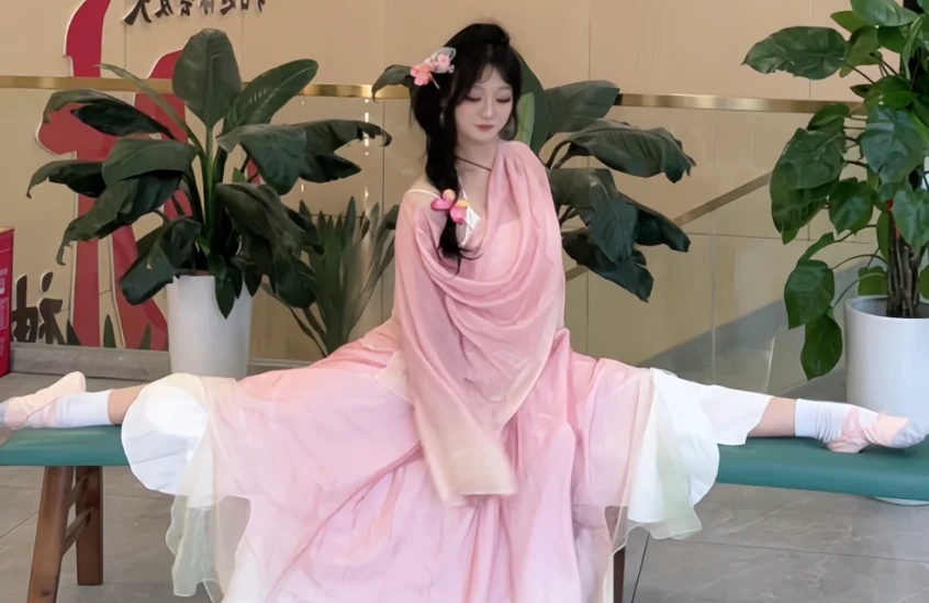 XKCH-888 Chat XXX Ngoại tuyến