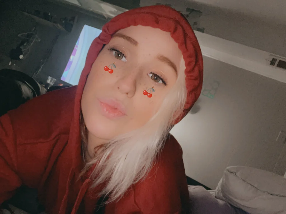 kaybug121's Offline Chat Room