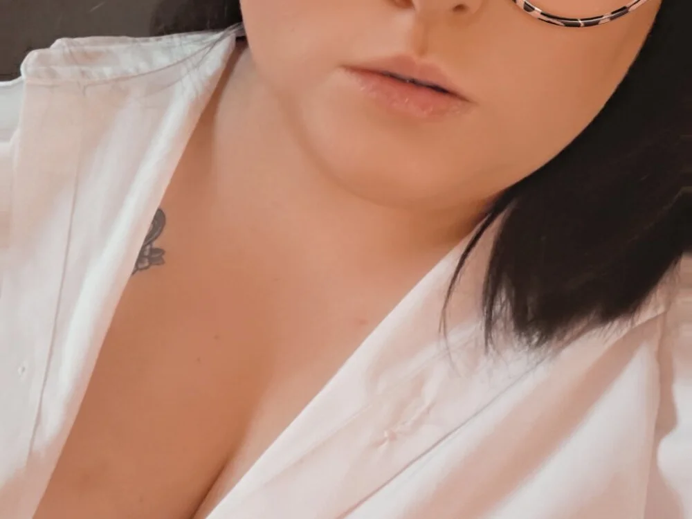 Tallulah-Rose-xoxo Offline XXX-Chat