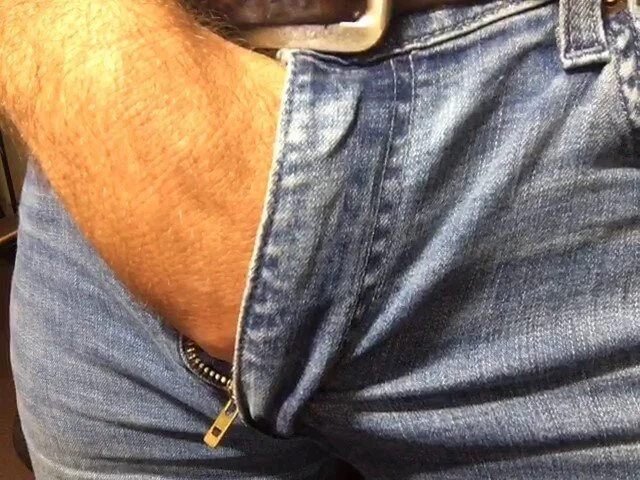 BigDigg64 Offline XXX Chat