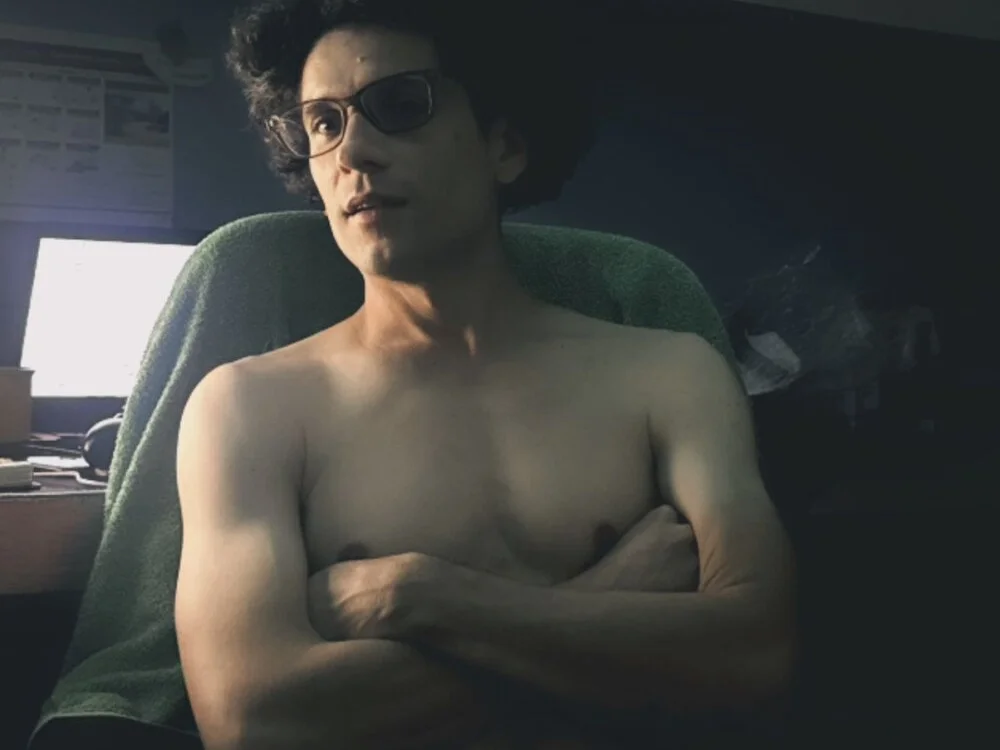 دردشة DairyCum الجنسية دون اتصال