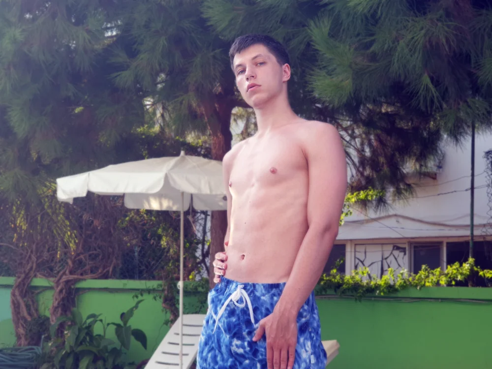 -ethan7inches- Chat XXX Ngoại tuyến