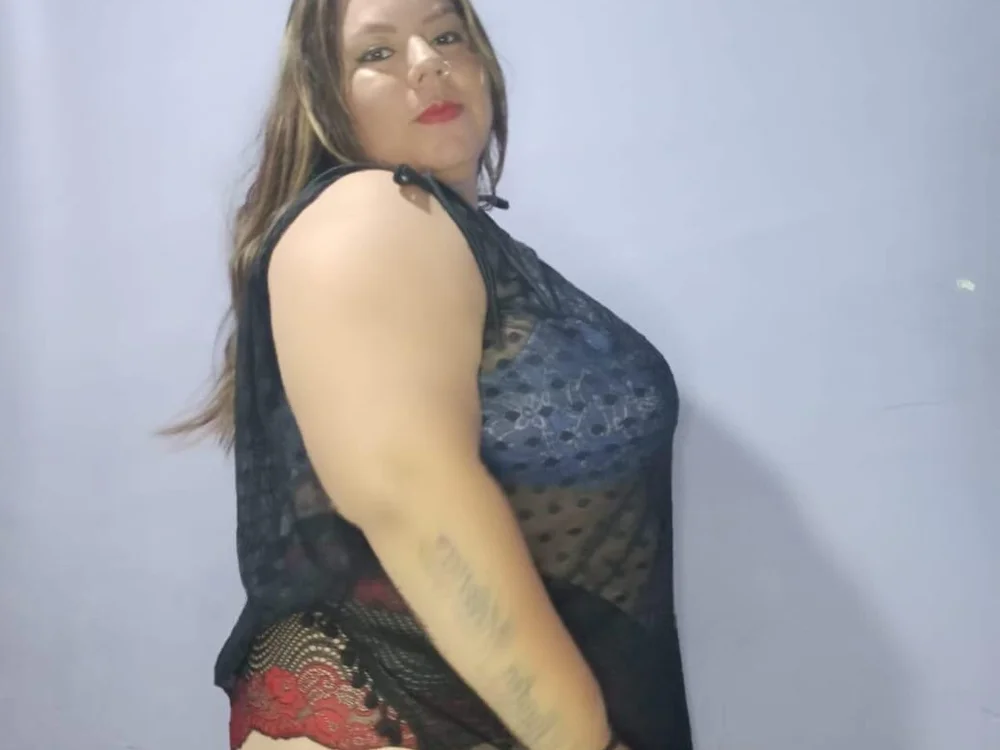 Samara__Lopez's Offline Chat Room