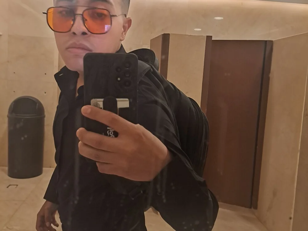 lian2210: συνομιλία ΧΧΧ εκτός σύνδεσης