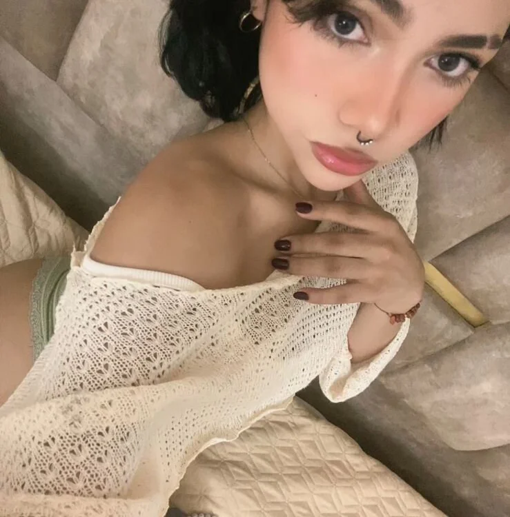 Cataleya_naz Offline XXX Chat