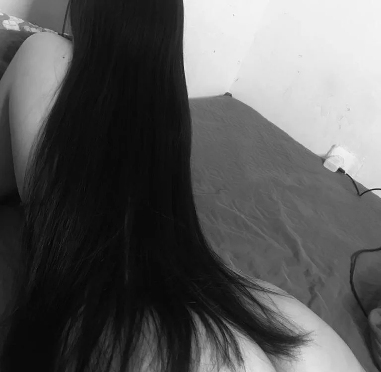roxanne_03's Offline XXX Chat