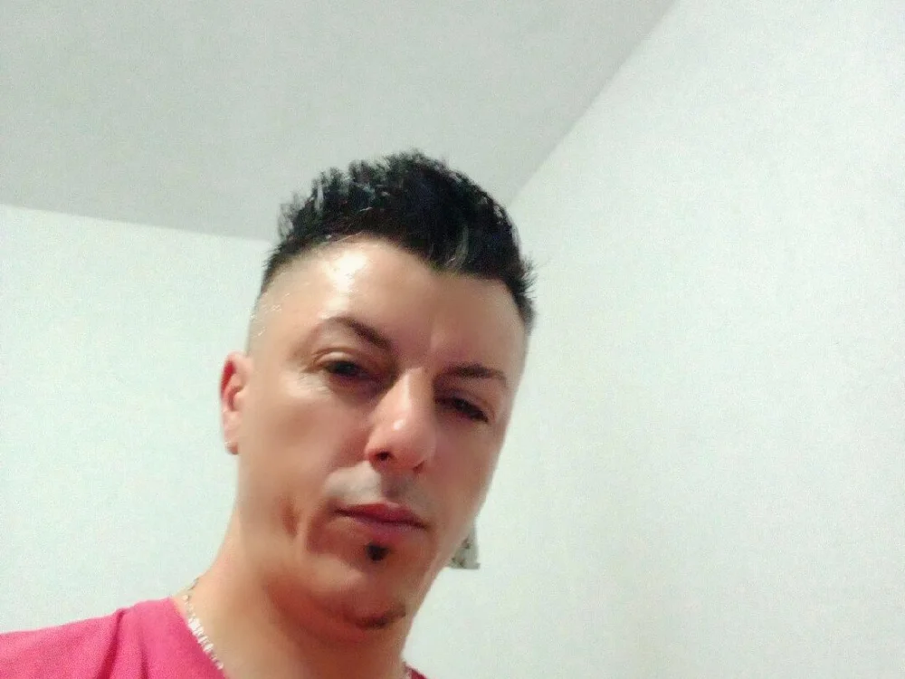 johnny00jkkll offline chatrum