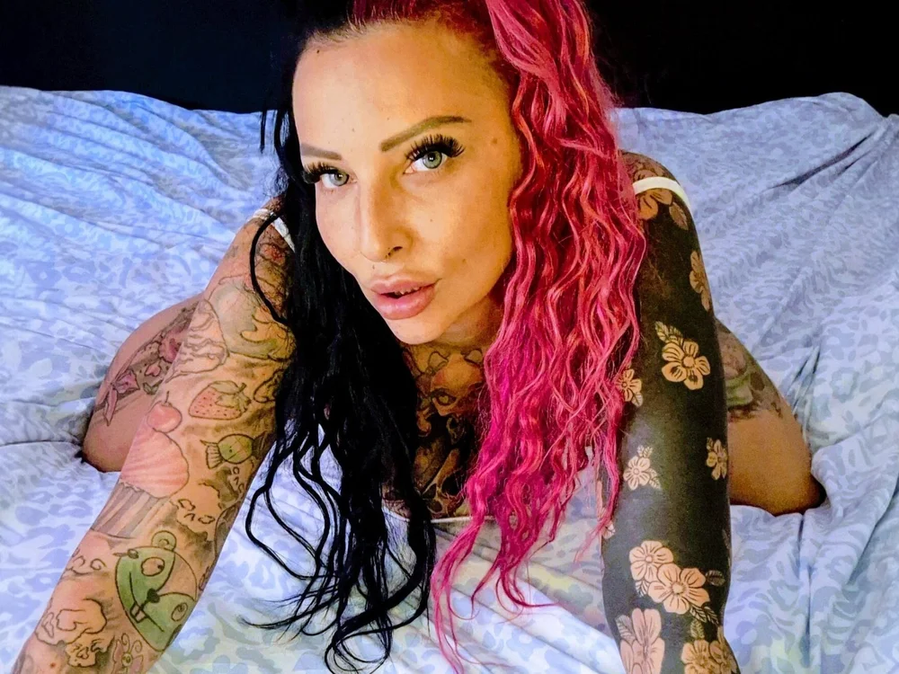 Ava_Ann Offline XXX-chat