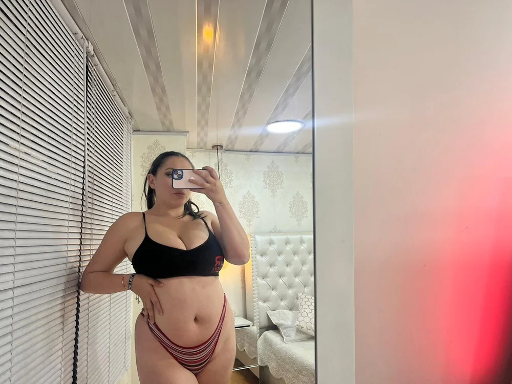 Isabellaholmes offline chatrum