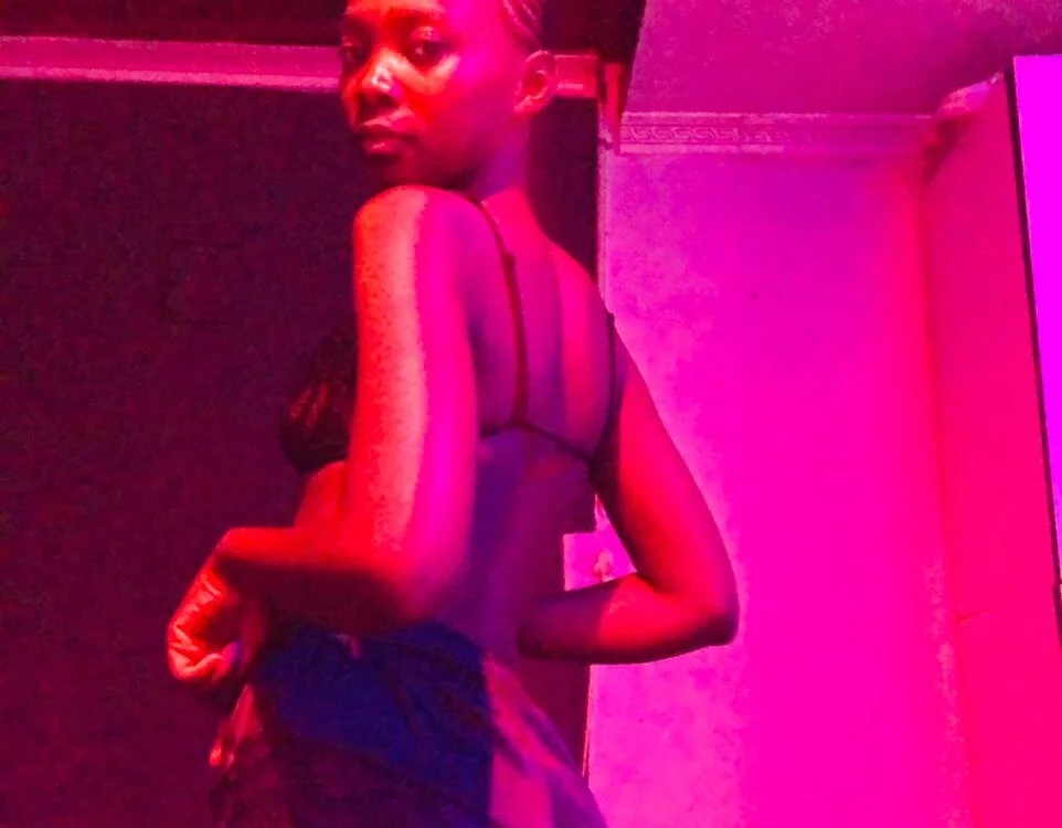 BubblyDarkChoc 离线XXX聊天