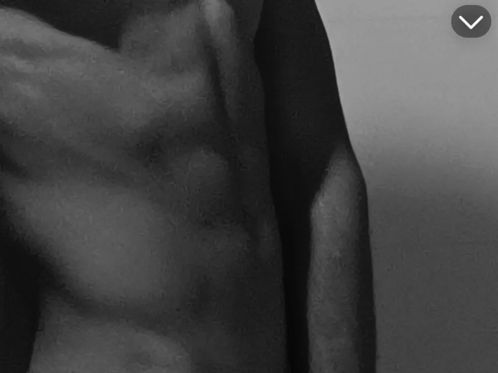 Offline XXX chat thehotone__