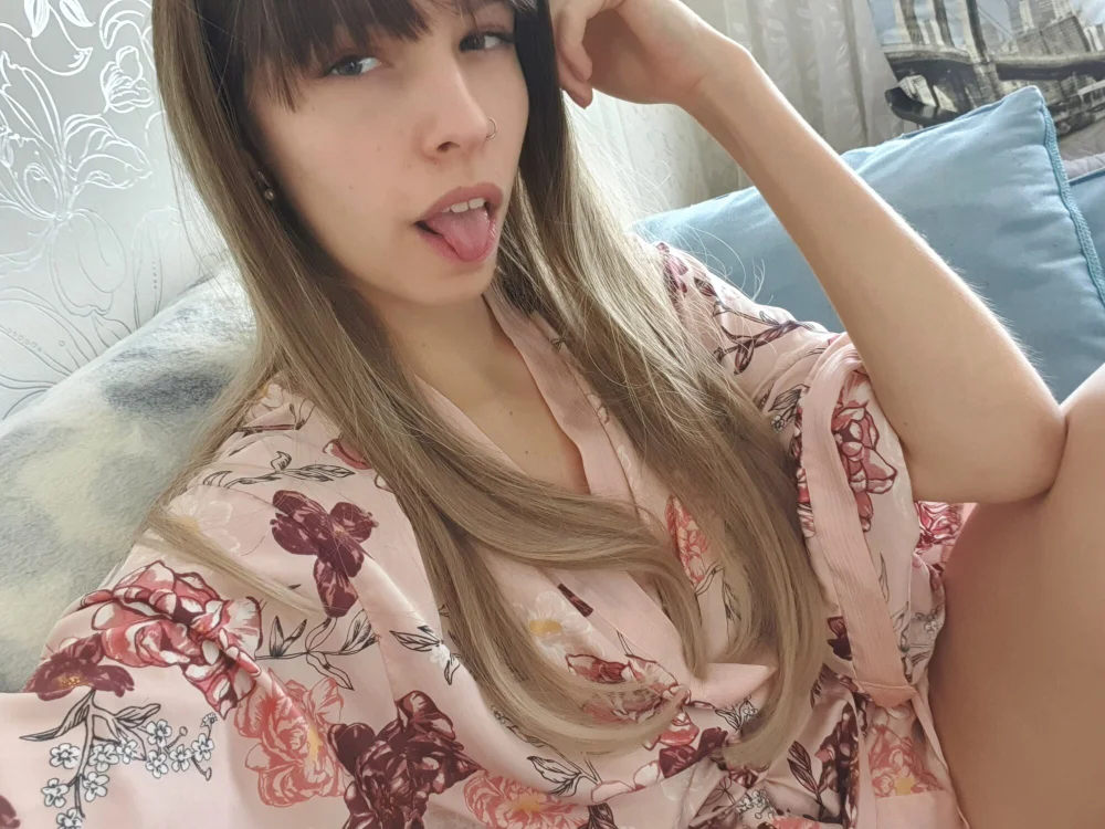 White_Lissandra's Offline Chat Room