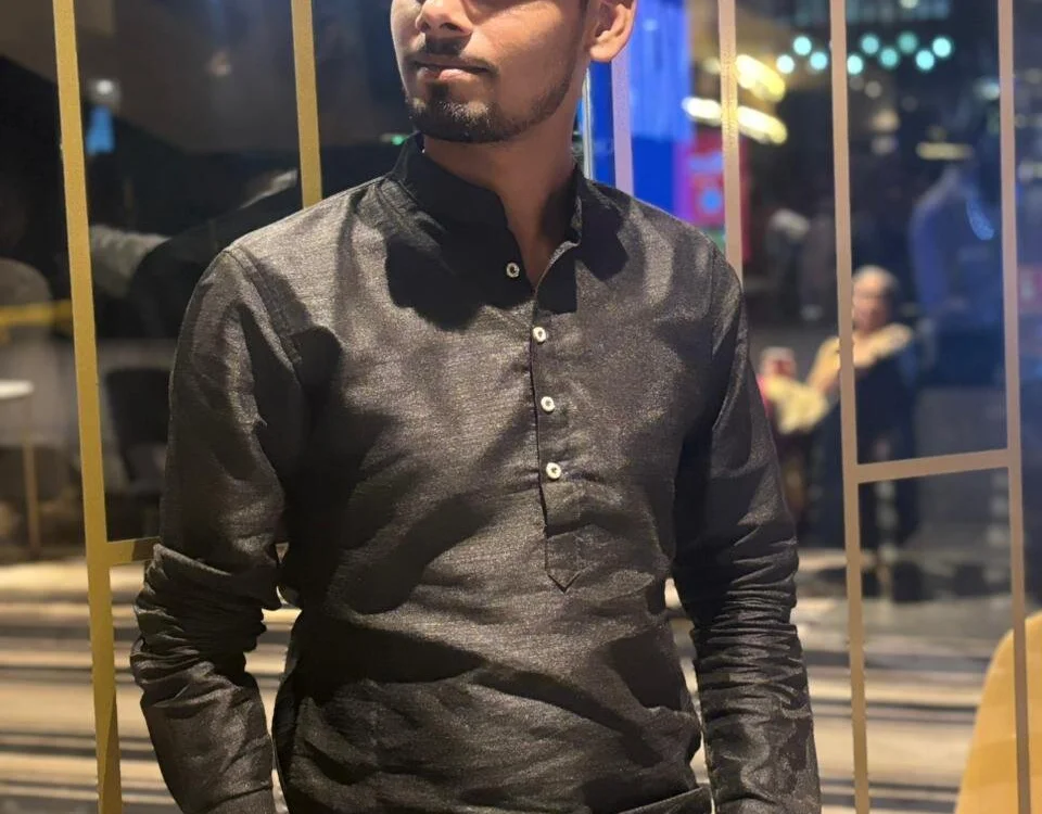 Abhay__004's Offline XXX Chat
