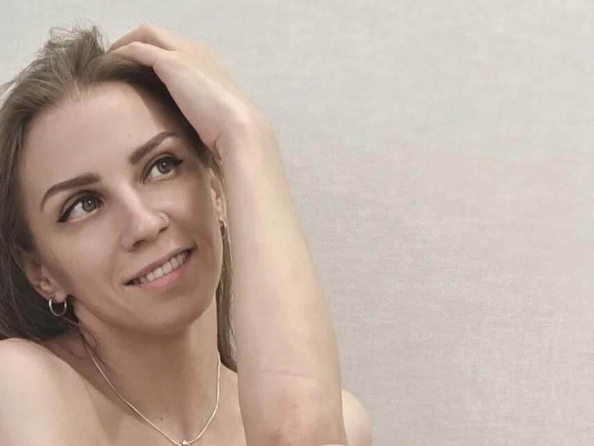 Edena_n Offline XXX chat