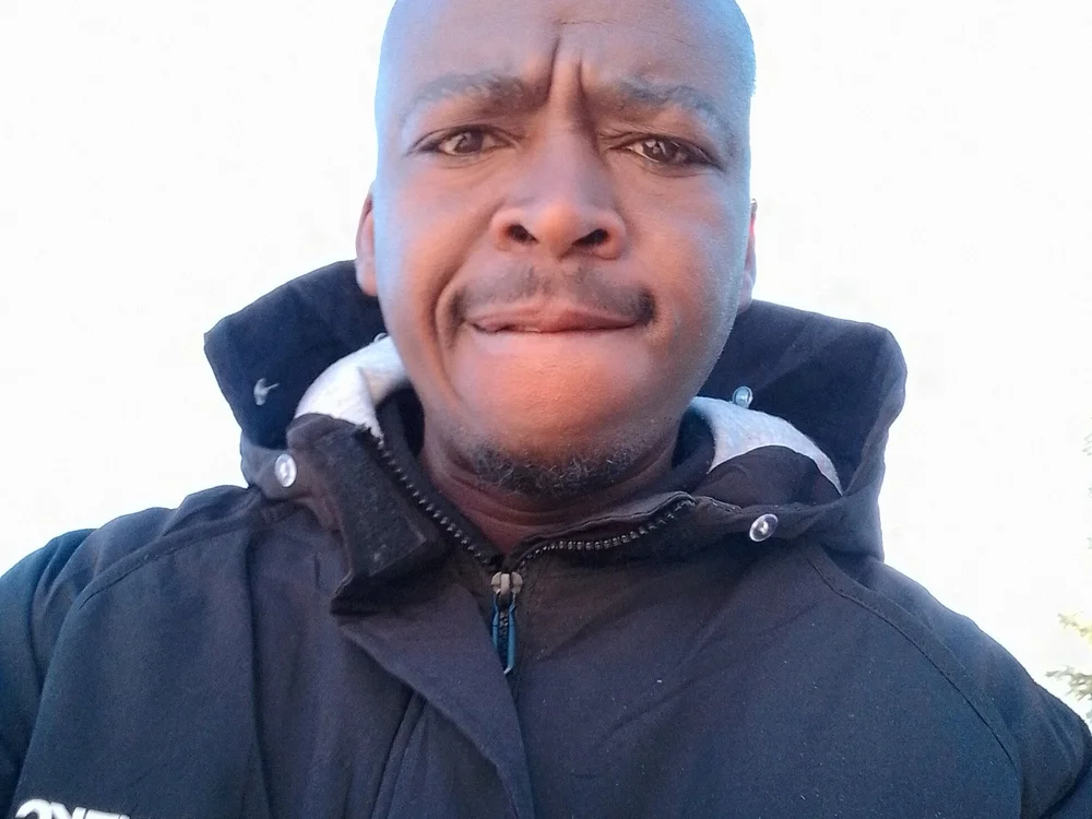Mphoza911 Obrolan XXX Offline