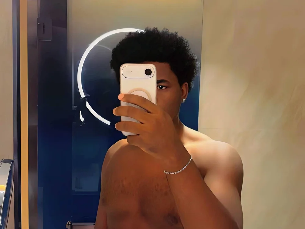 badboyrich 離線 XXX 聊天