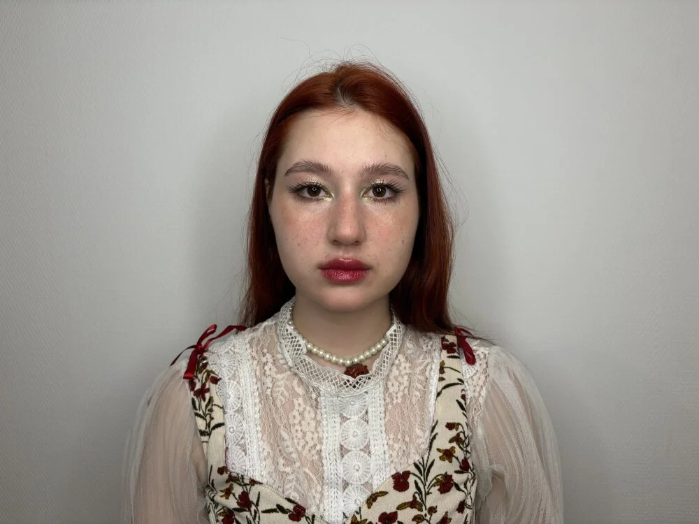 SerafinaPerque's Offline XXX Chat