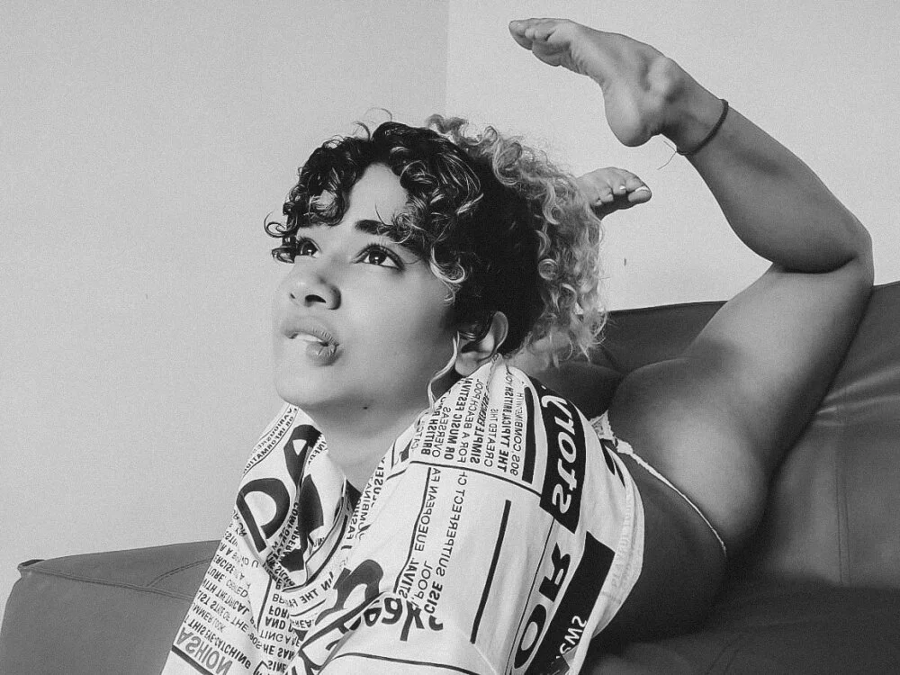 Mysensualbrunette1 offline XXX-chat