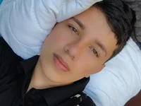 XXX chat uživo modela Alan_red