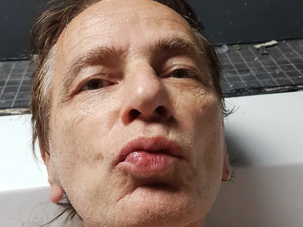 JustinChallenge's Offline Chat Room