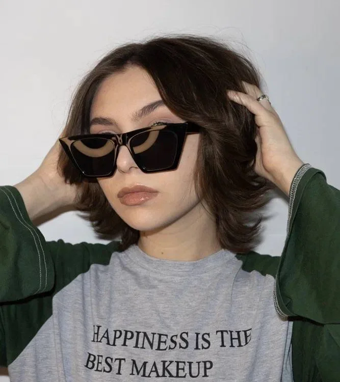 WhitneyBroadhurst's Offline XXX Chat