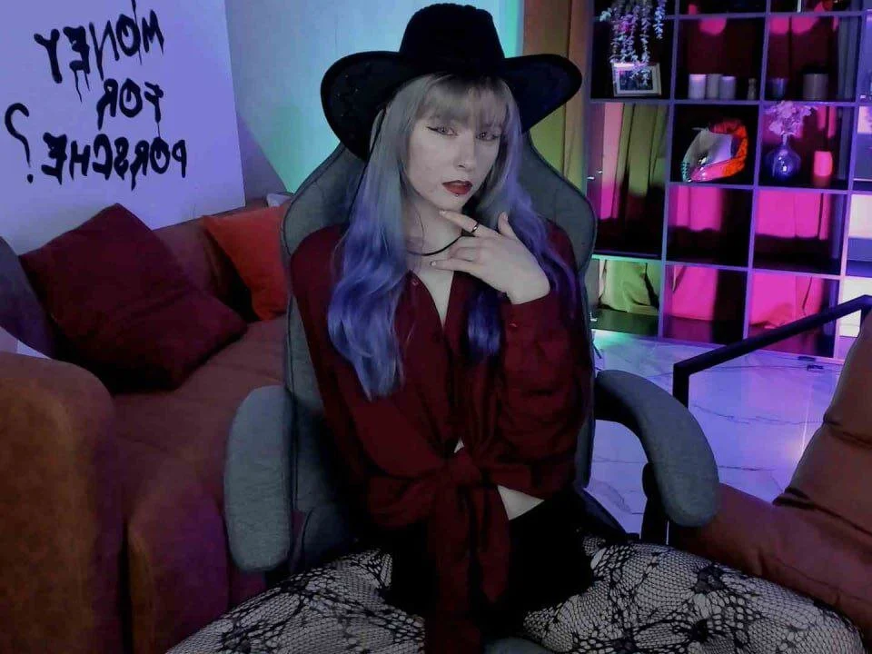 LexiWenford offline XXX-chat