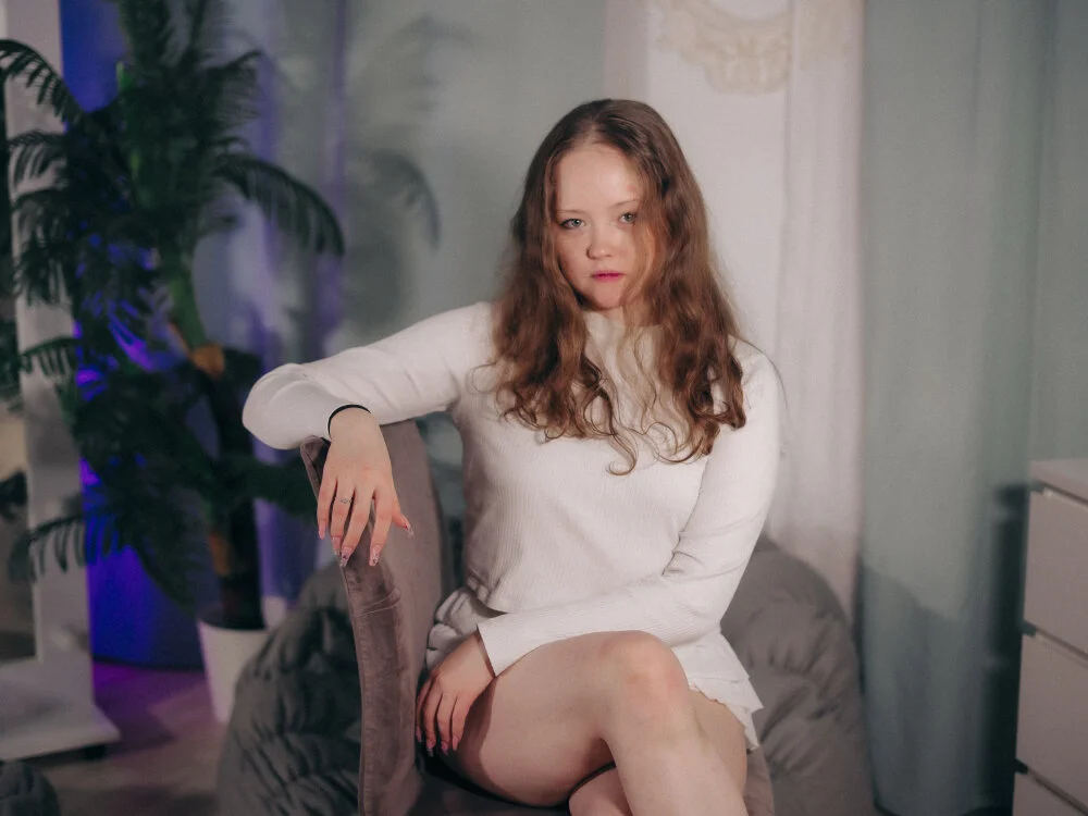 Yennefer__ 离线XXX聊天