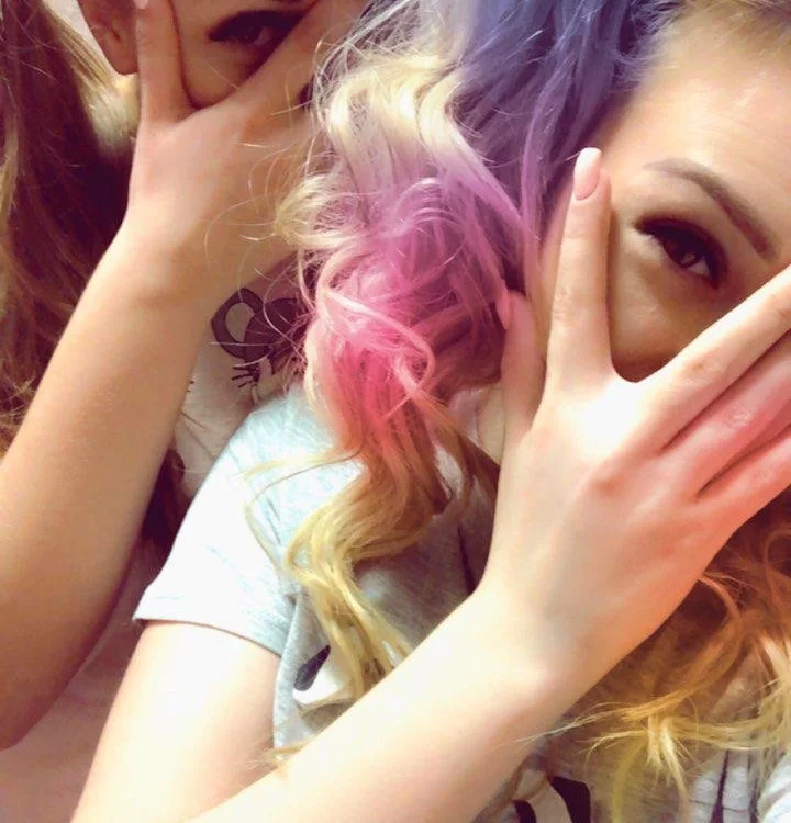 Princessesbabyroom's Offline Chat Room