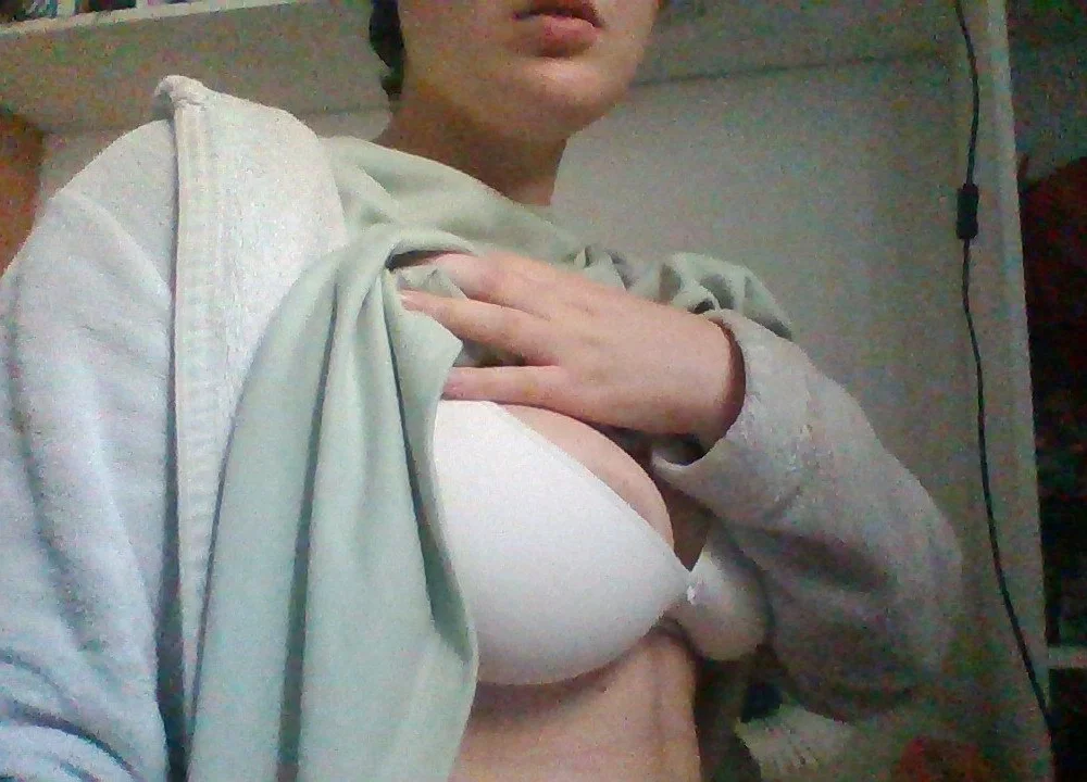 Caritae's Offline XXX Chat