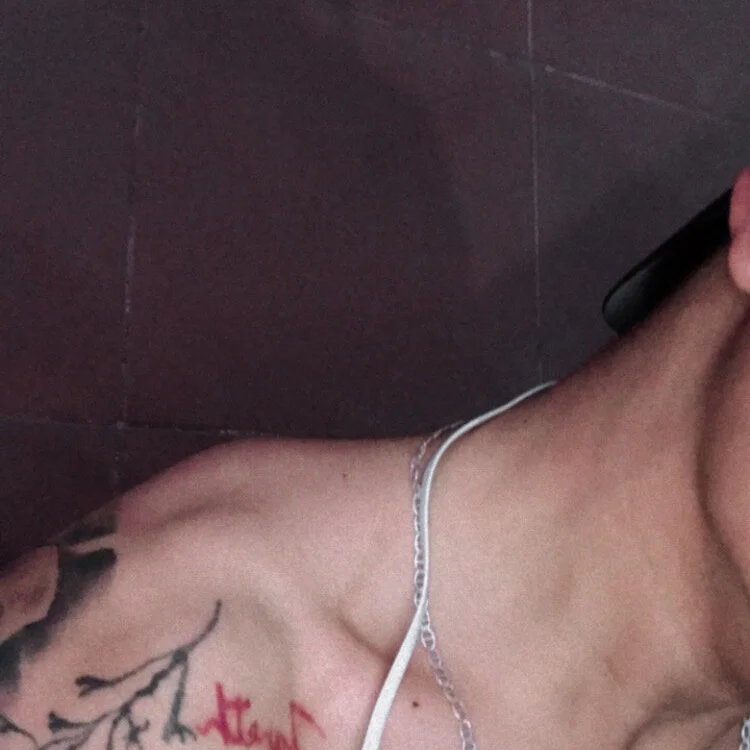 ห้องแชทออฟไลน์ของ xnicolas_69