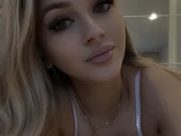 Model Love_Bri