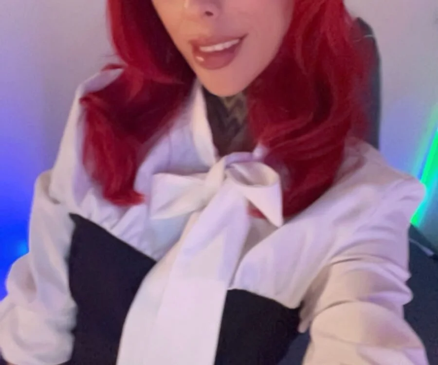 צ'אט XXX לא מקוון של red_elise