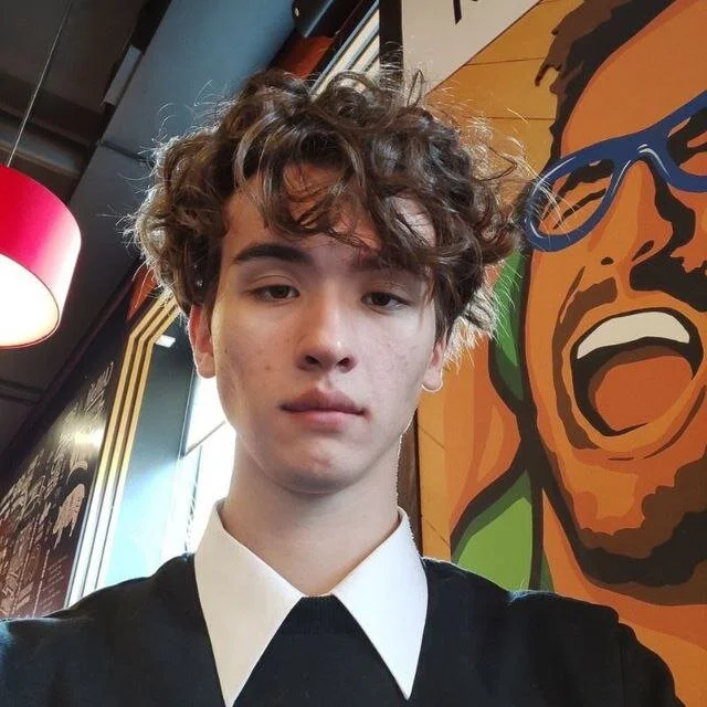 JamesColleman_ Offline XXX-chat